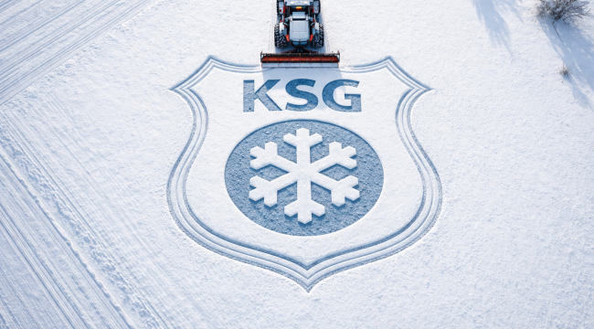 Schneefräse hinterlässt KSG-Logo